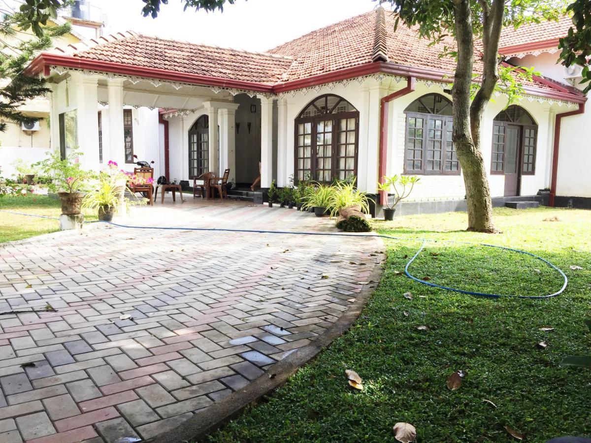 Grand Villa Negombo Exterior foto